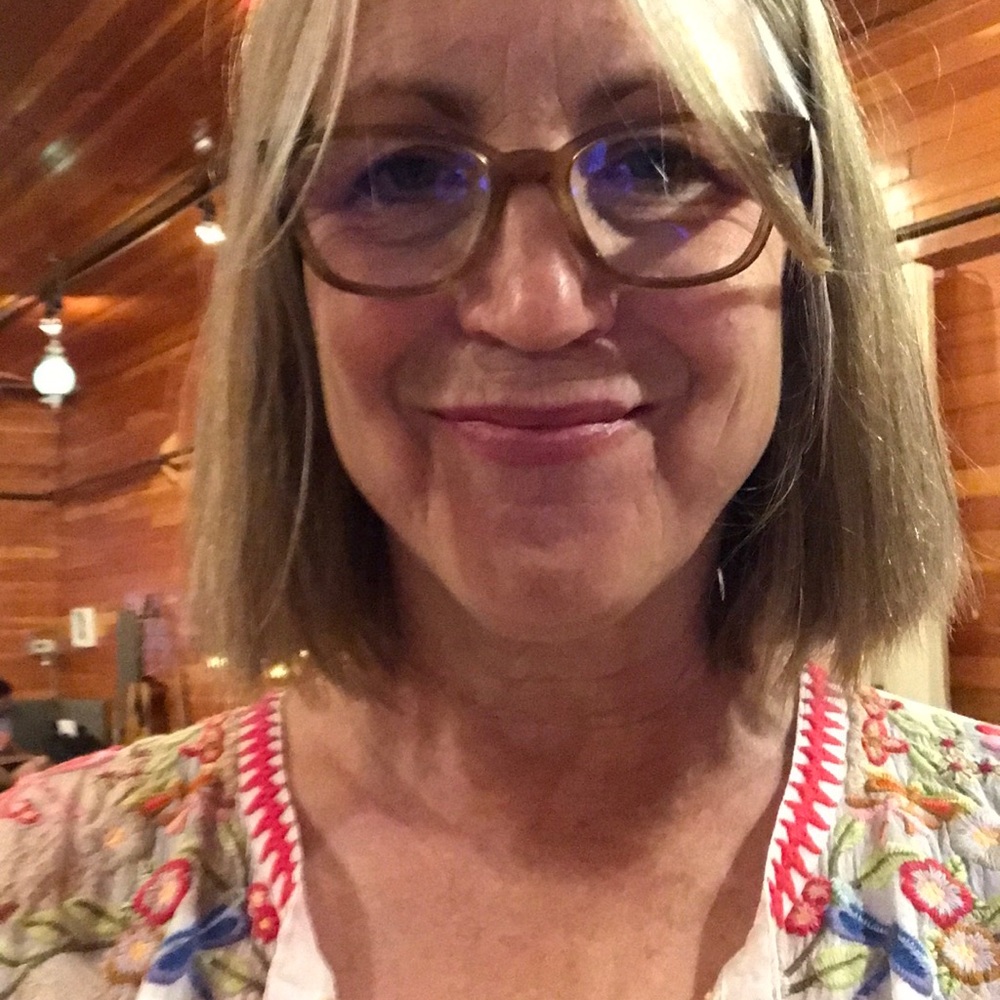 Meet your Posher, Elaine